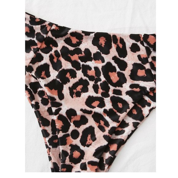 🏝 🐆 Leopard Bandeau Bikini - Picture 3 of 5